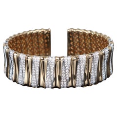 26376 Bracelet manchette en or jaune et blanc 18 carats, pavé de diamants de 3,00 carats, 6,75 pouces