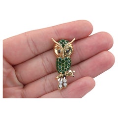 22334 Vintage 18K Yellow Gold Green Enamel Diamond Beautiful Owl Pin Brooch