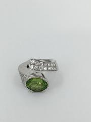 Peridot Diamond Gold Twist Dress Ring