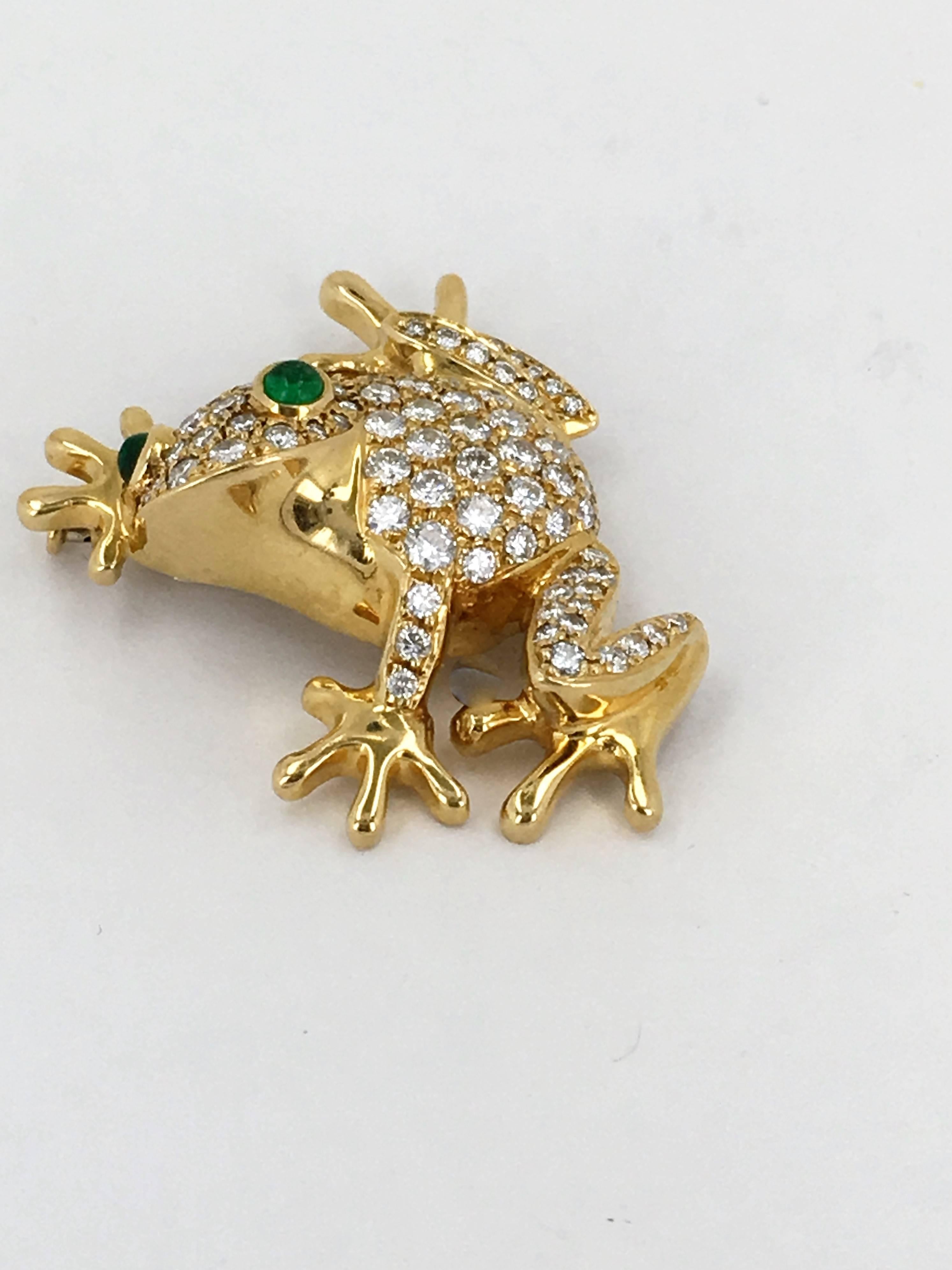 Diamond and Emerald Frog Brooch set on 18ct yellow gold. What a great looking Frog brooch . Approx 2ct of fine white diamonds and  cabouchon emeralds.