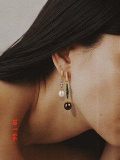 Gaze Earrings in Diamond and Natural Pearl