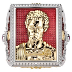 Anillo de hombre «Julius Caesar» de oro bicolor de 18 quilates, con esmalte guilloché y rubíes