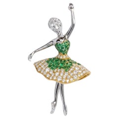 ELENOR - Fine Brooch made with Round Diamonds & Emeralds in Hong Kong in 18K