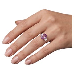 Sapphire Étoile - Natural Pink Sapphire No Heat set with Diamonds in 3 StoneRing