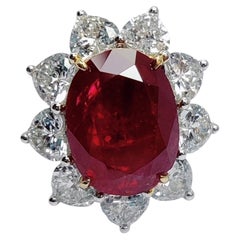 Imperial Ruby - Big face Natural Burmese Ruby set with Heart Diamonds RingPendet