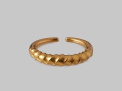 Alaca Twist Crab Bracelet