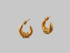 Karum 24-Karat-Ohrring aus reinem Gold mit Diamant