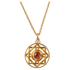 Nysa Diatrita Necklace