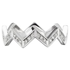 18Kt White Gold CHEVRON Diamond Band Ring