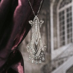 Tiffany & Co. Garland Style Diamond Platinum Necklace, New York c. 1915
