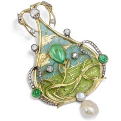 Broche Art nouveau avec émeraudes, perles, diamants et émail, Paris, vers 1900