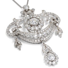 Pendentif ancien de la Belle Époque, en platine et serti de diamants, style « guirlande », vers 1910