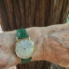 Patek Philippe 1471J Early Calatrava Watch with long down turned lugs Circa 1943