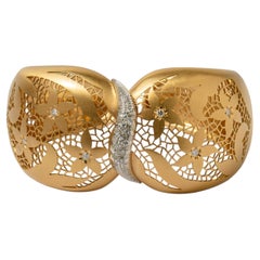 18kt Yellow Gold Openwork Floral Diamond Cuff Bracelet