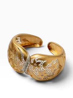 18kt Yellow Gold Openwork Floral Diamond Cuff Bracelet