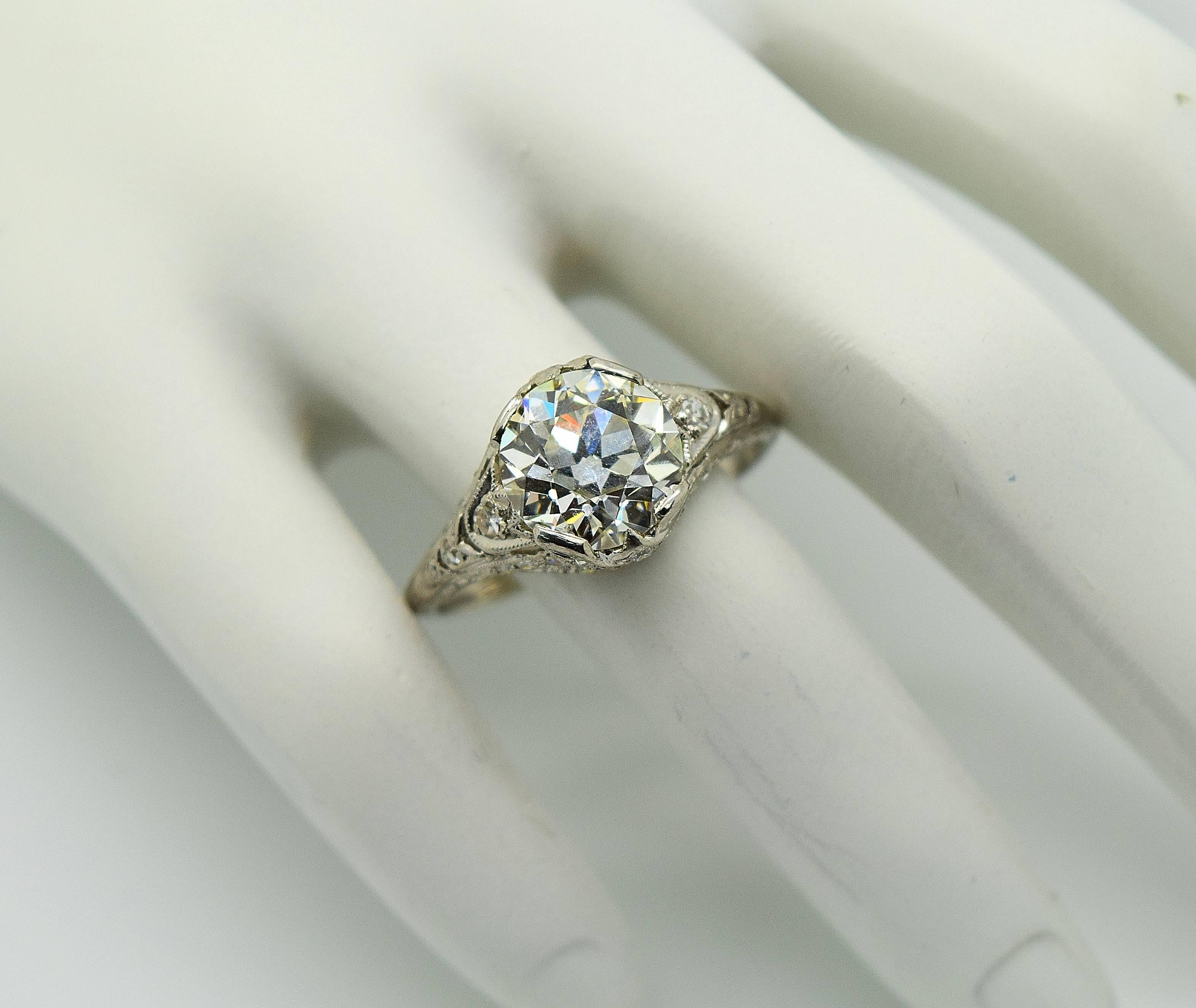 1920s Art Deco 2.82 Carats GIA Cert Diamonds Platinum Engagement Ring In Good Condition In Chicago, IL
