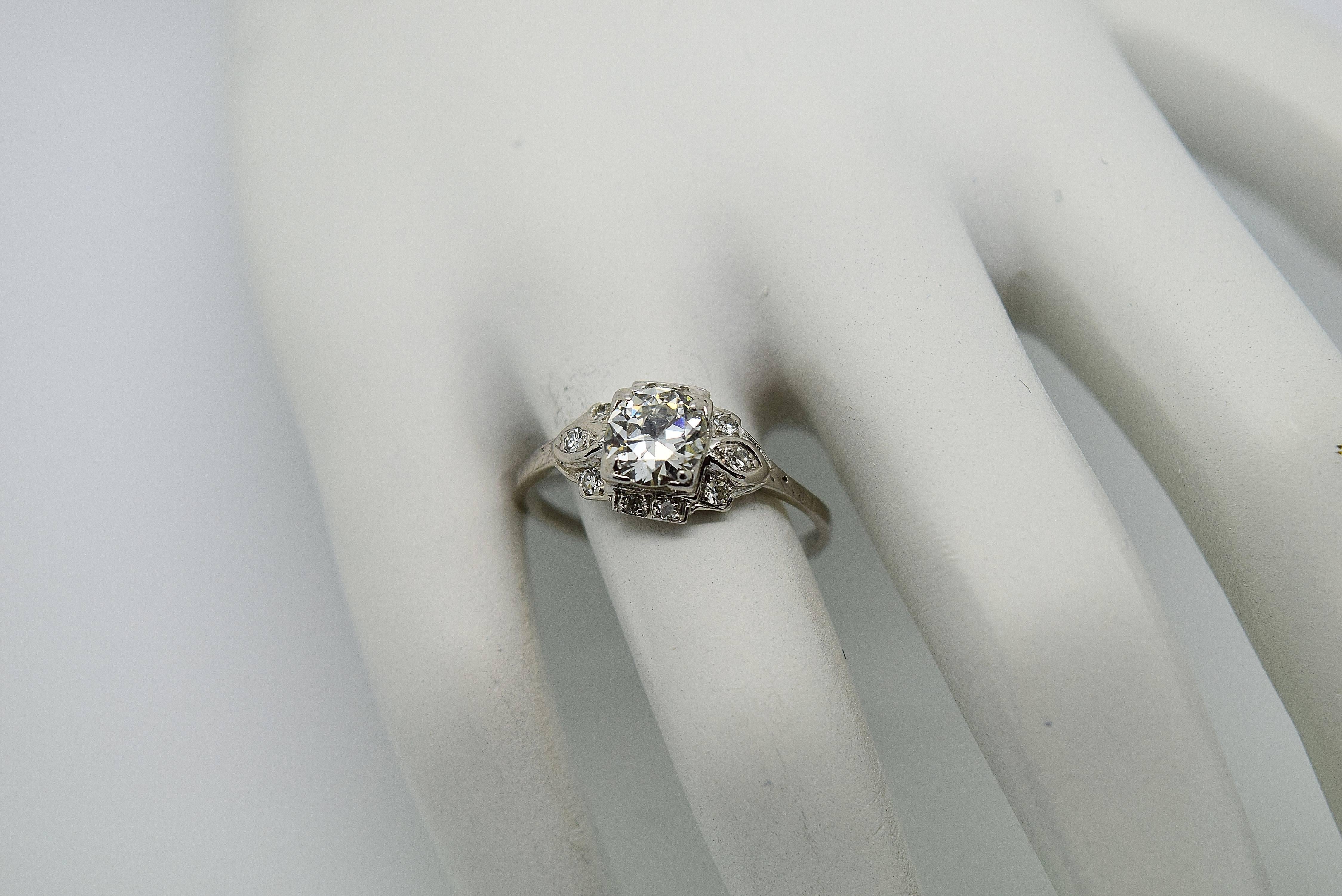 1920s Art Deco Diamond Platinum Engagement Ring For Sale 2