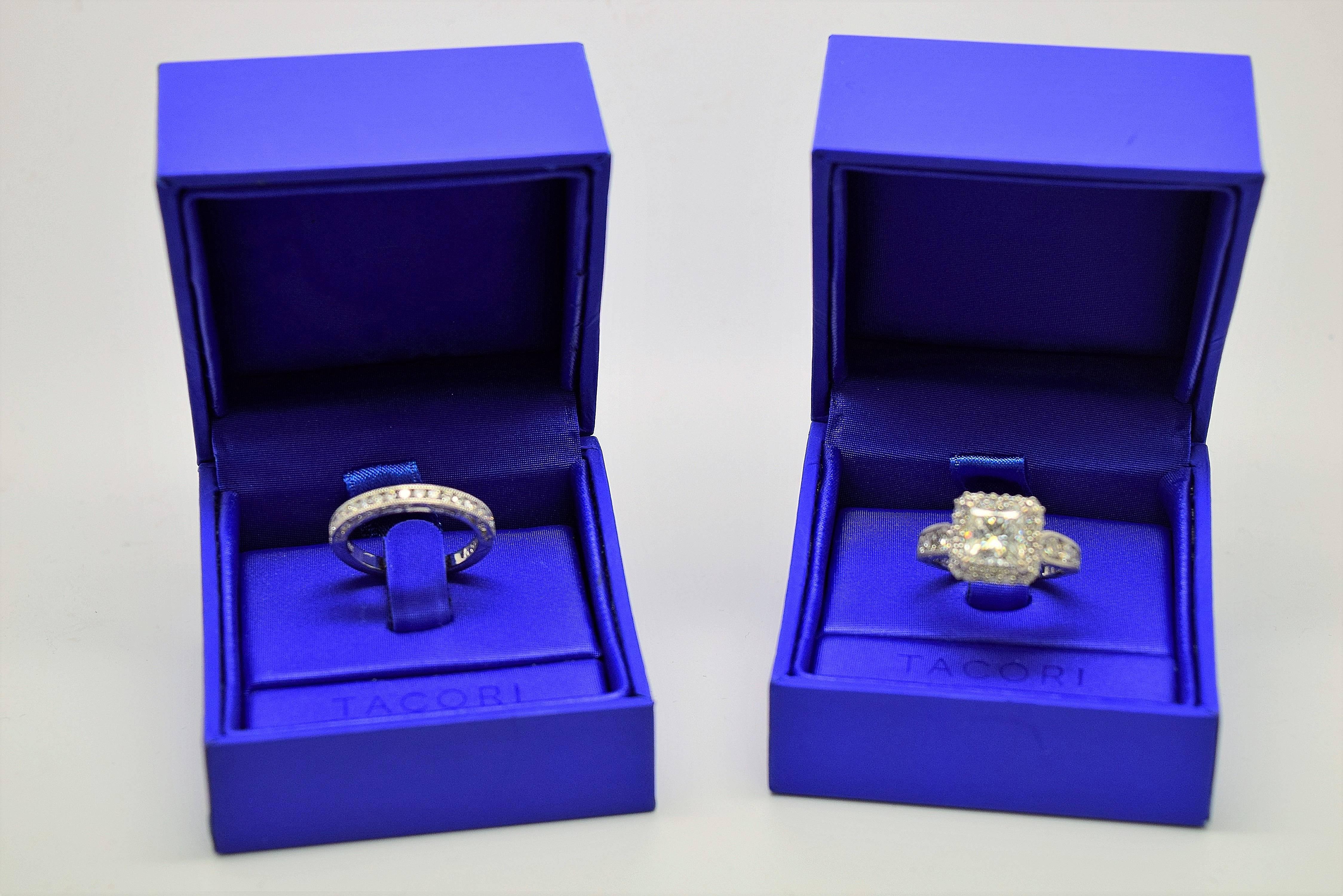 Women's Tacori Princess Cut Diamond Gold Engagement Ring and Matching Wedding Band For Sale