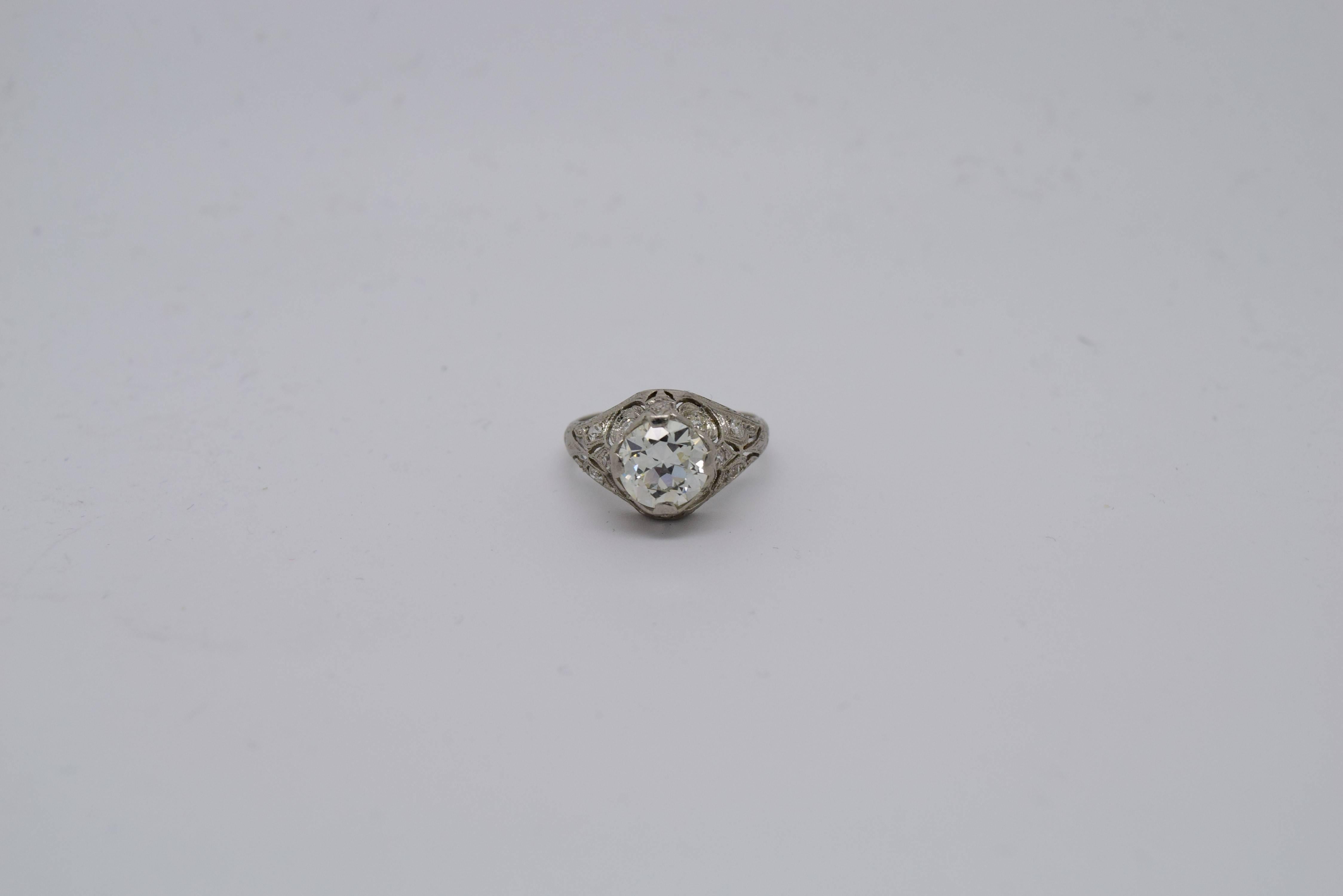 1920s Art Deco 1.80 Carat Diamond Engagement Ring in Platinum In Excellent Condition For Sale In Chicago, IL