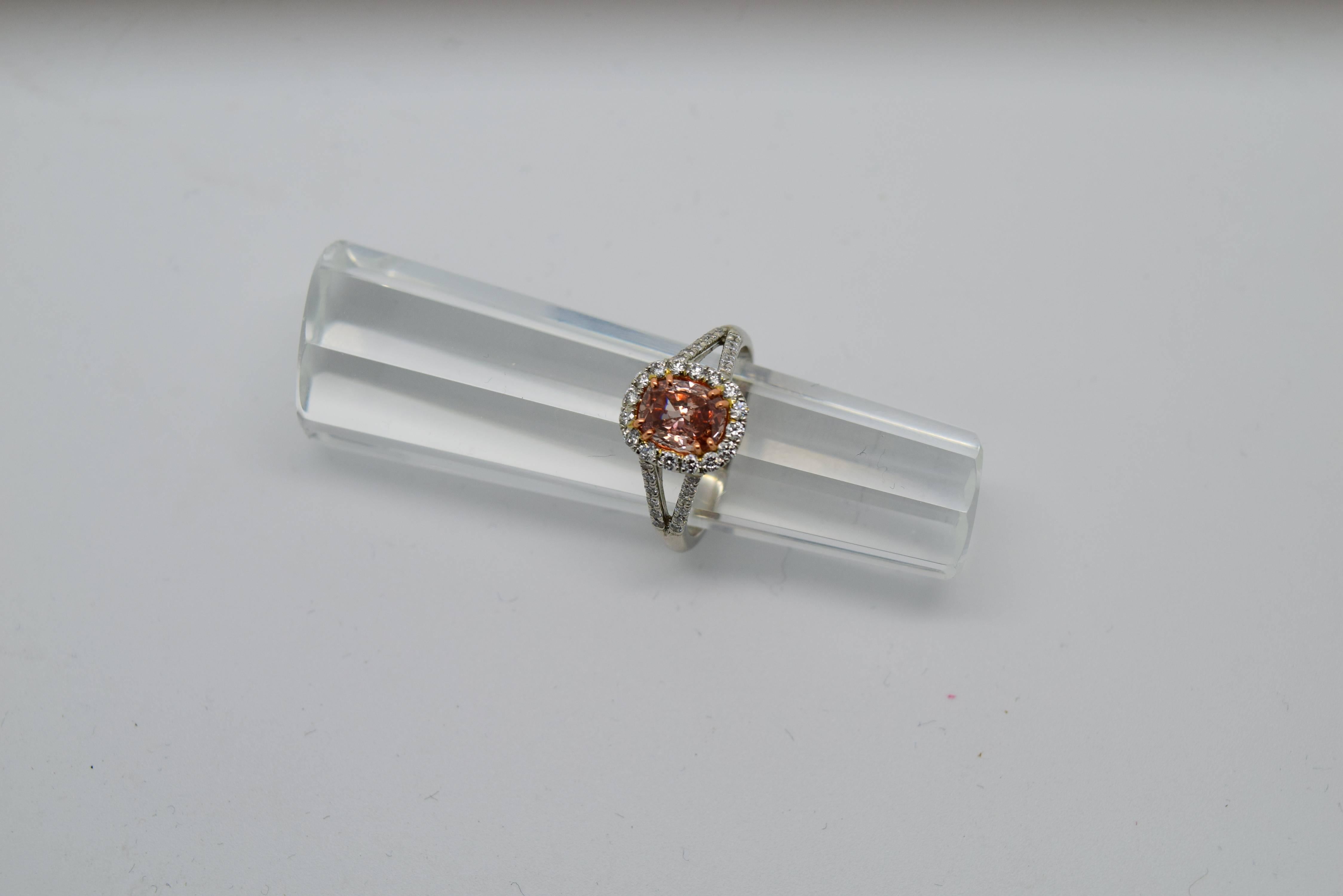 GIA 1.01 carat Fancy Pink Cushion Cut Diamond Ring  For Sale 1