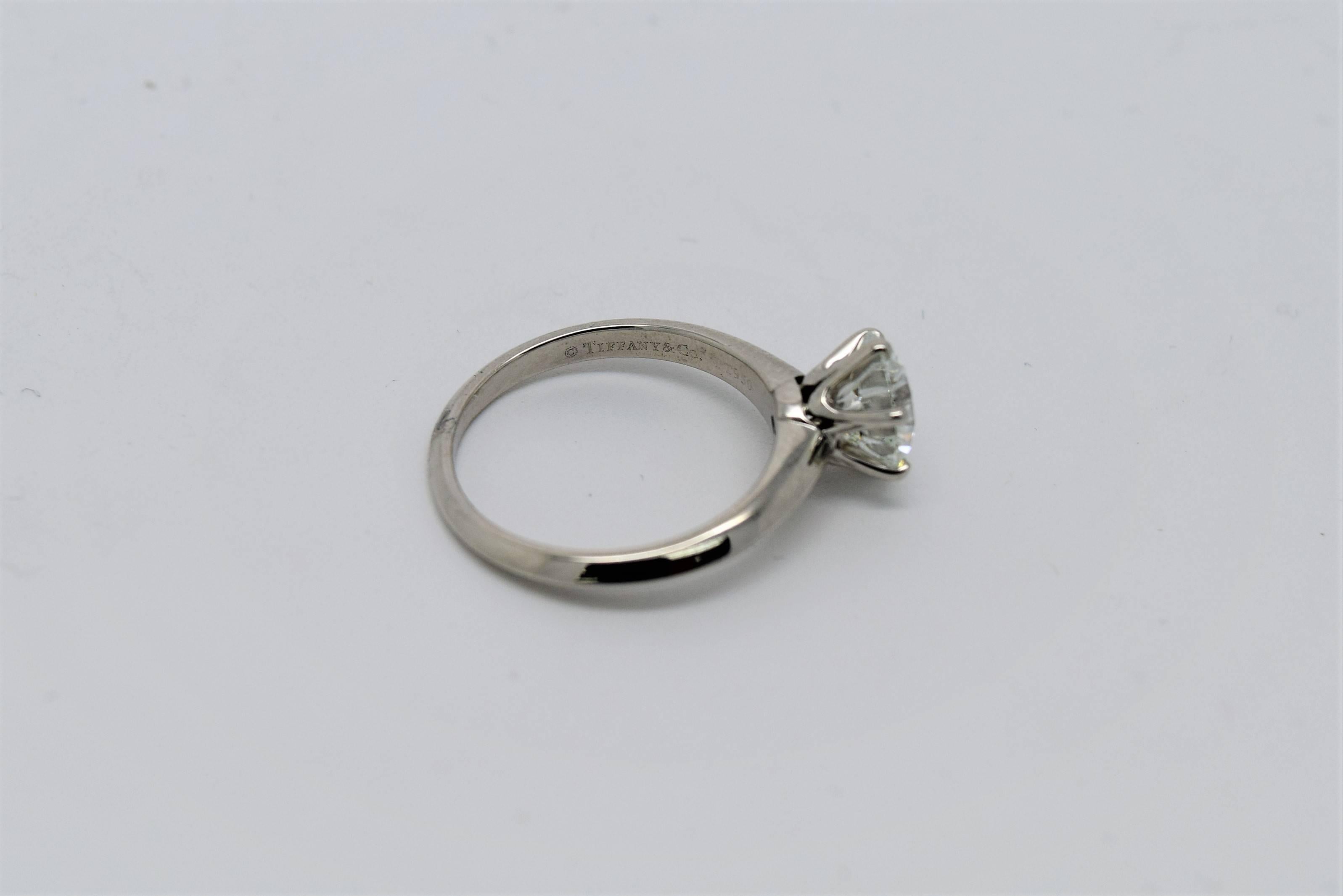 Women's Tiffany & Co. 1.49 Carat Round Diamond Platinum Engagement Ring For Sale