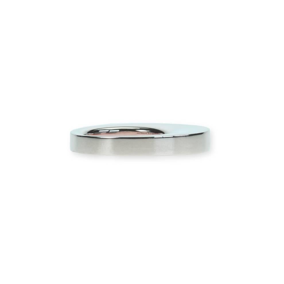 Chic Vhernier 18 Karat White Gold 