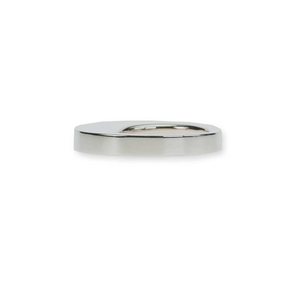 Chic Vhernier 18 Karat White Gold 