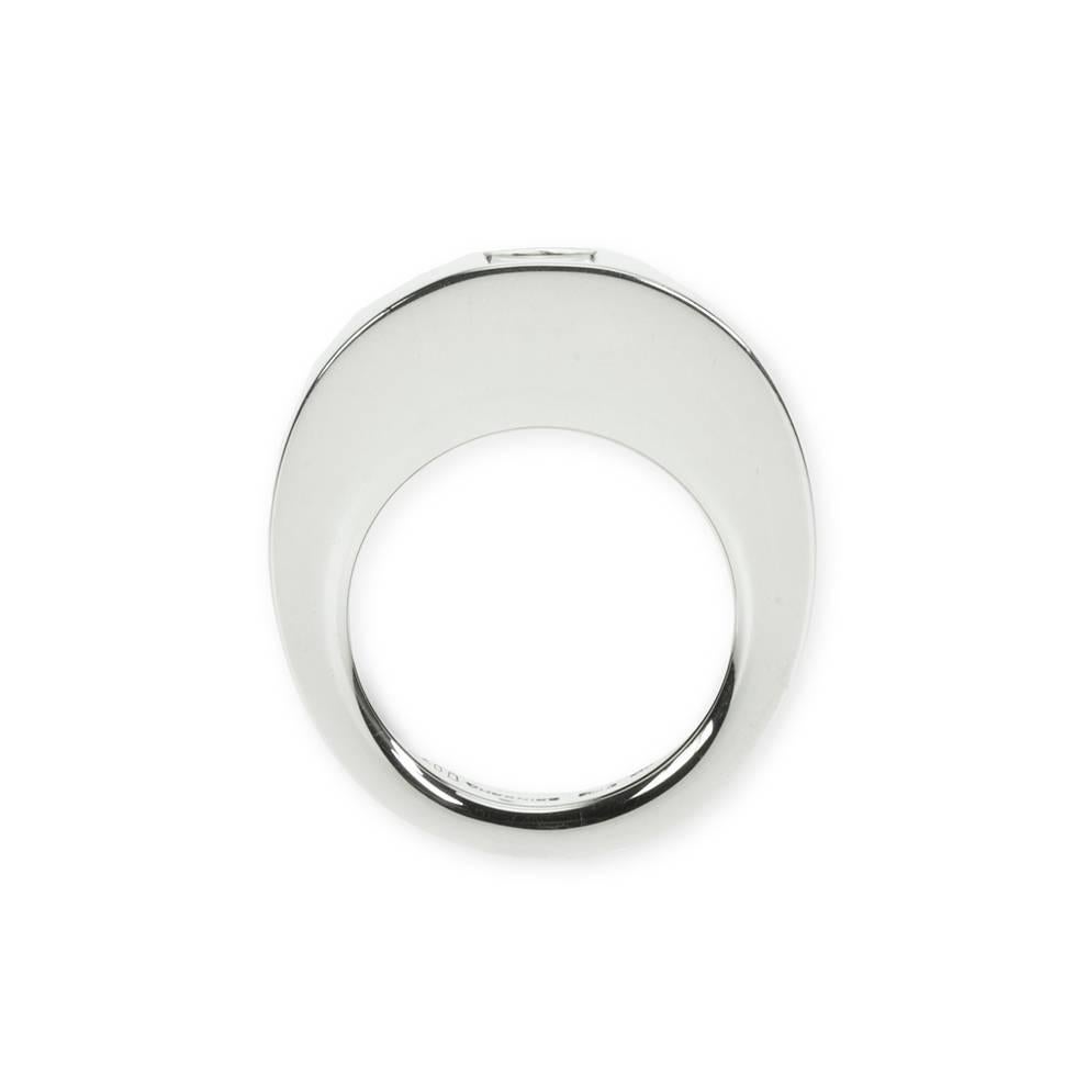 Chic Vhernier 18 Karat White Gold 