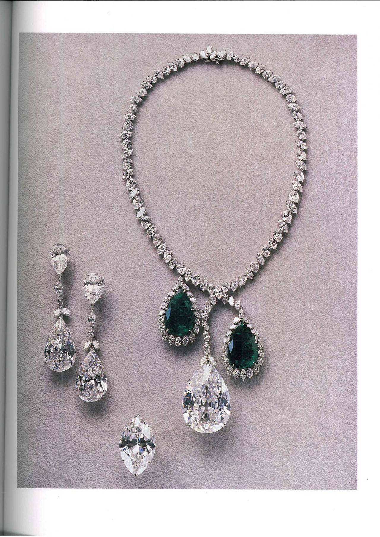 Women's Book of HARRY WINSTON The Ultimate Jeweler