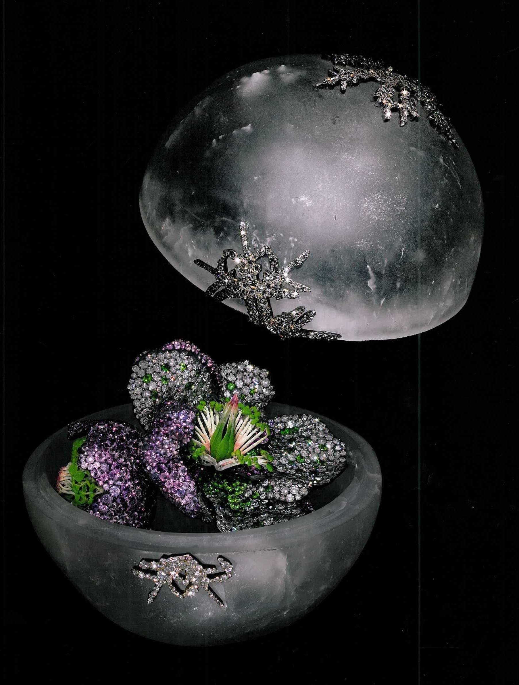 This is the second volume of work of JAR Paris - Joel Arthur Rosenthal who is one of the most important jewellers of the late 20th and 21st centuries, bringing the catalogue raisonne of his work up to date at the time of publication in 2013, which
