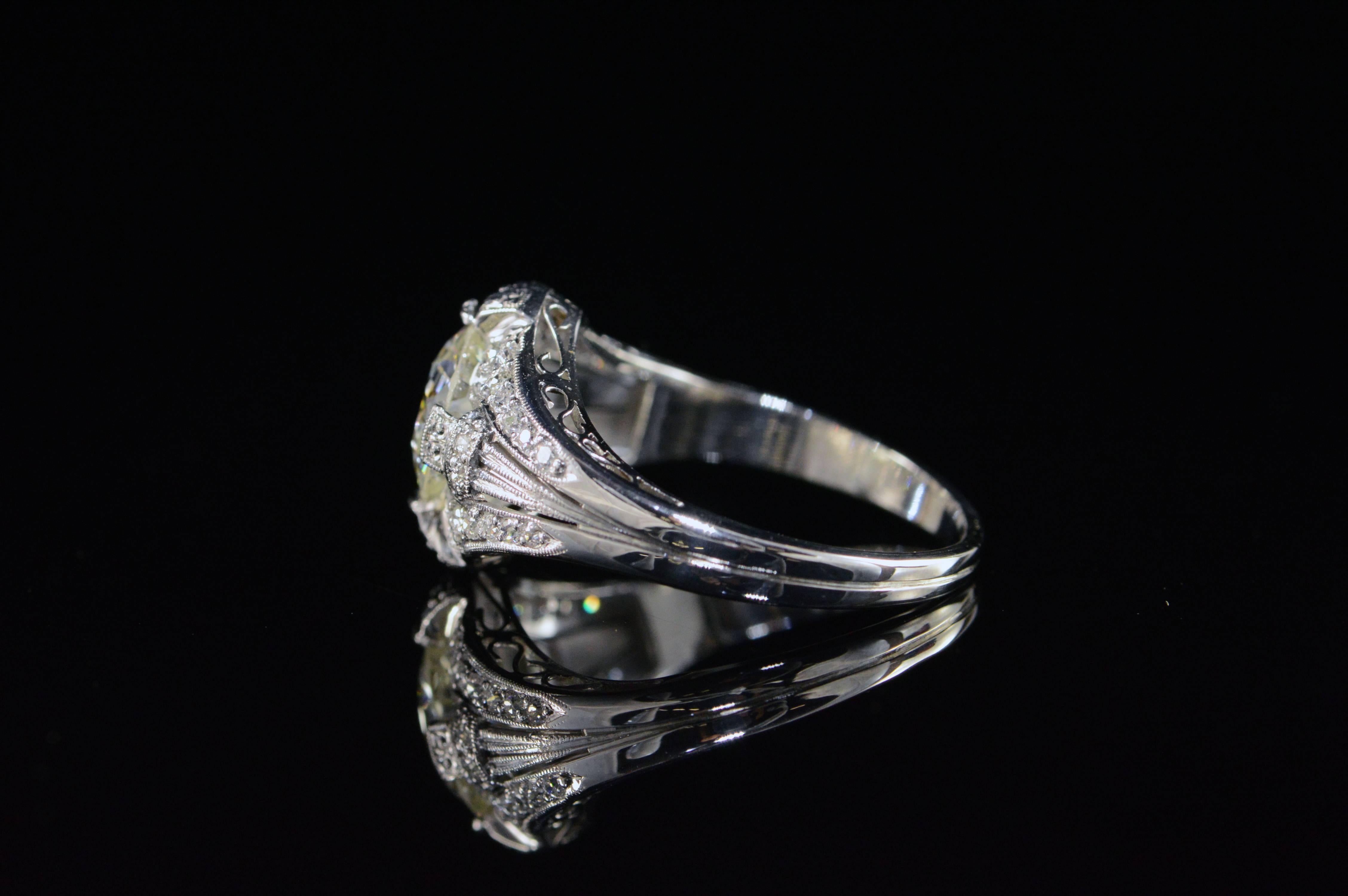 Art Deco Era 1.65 Carat Diamond Platinum Engagement Ring For Sale 1
