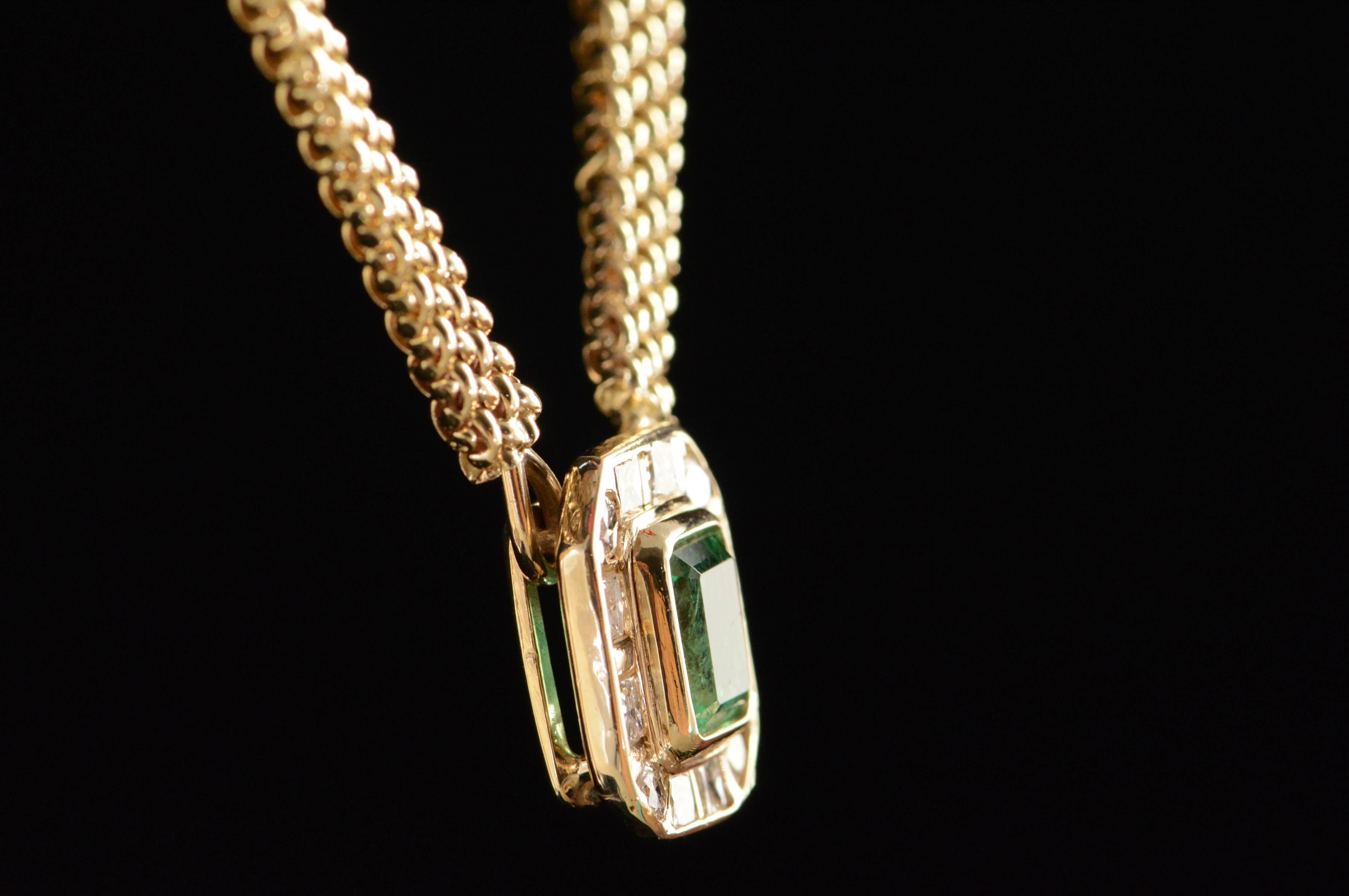 Women's 2.91 Carat Emerald Diamond Gold Halo Necklace  For Sale