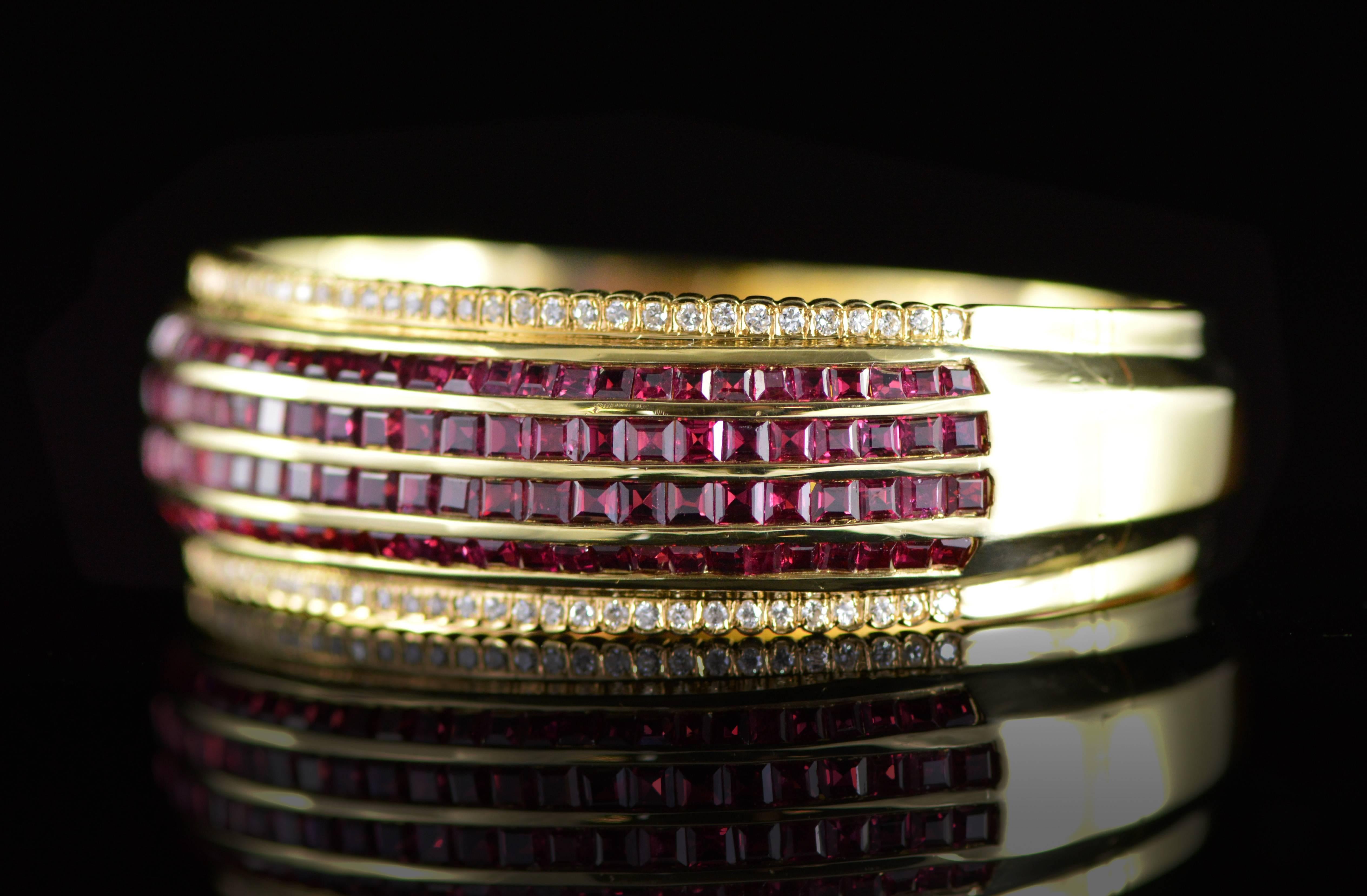 Ruby Diamond Gold Statement Bangle Bracelet  In Excellent Condition In Frederick, MD