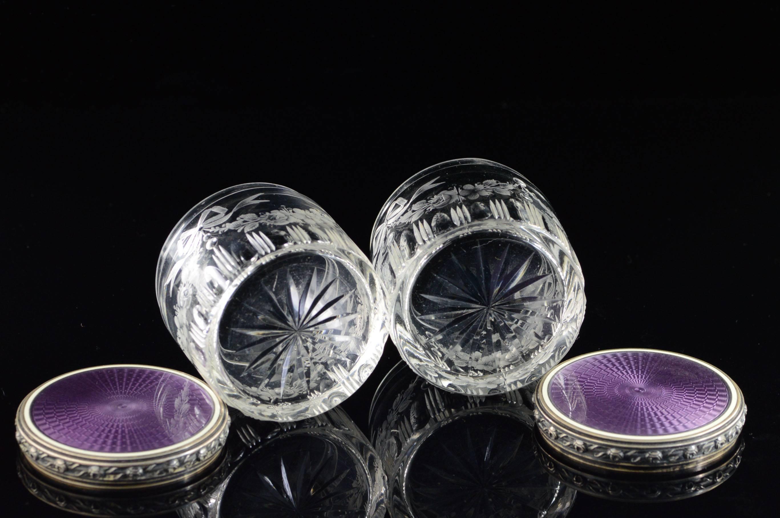 ·Item: Sterling Silver Pair Purple Enamel Floral Etched Crystal Jars Fine Silver

·Era: Vintage / 1950s

·Composition: Sterling Silver Acid Tested

·Condition: Estate - Excellent

·Weight: 185.2g