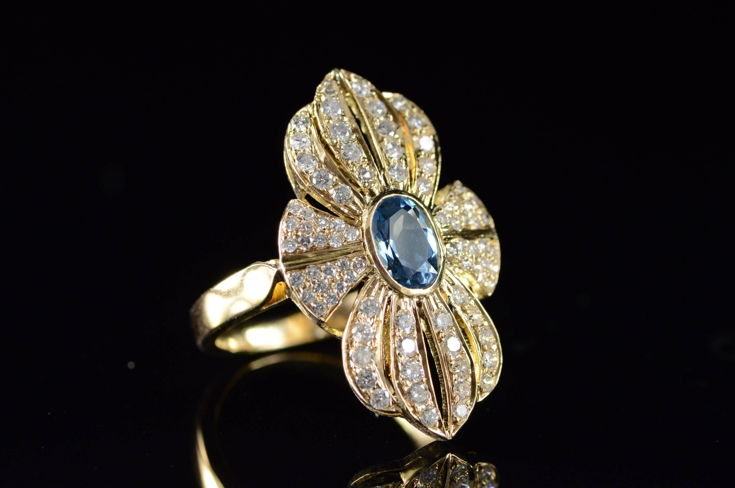 Women's Aquamarine & Diamond 18K Gold Ribbon  Ring For Sale