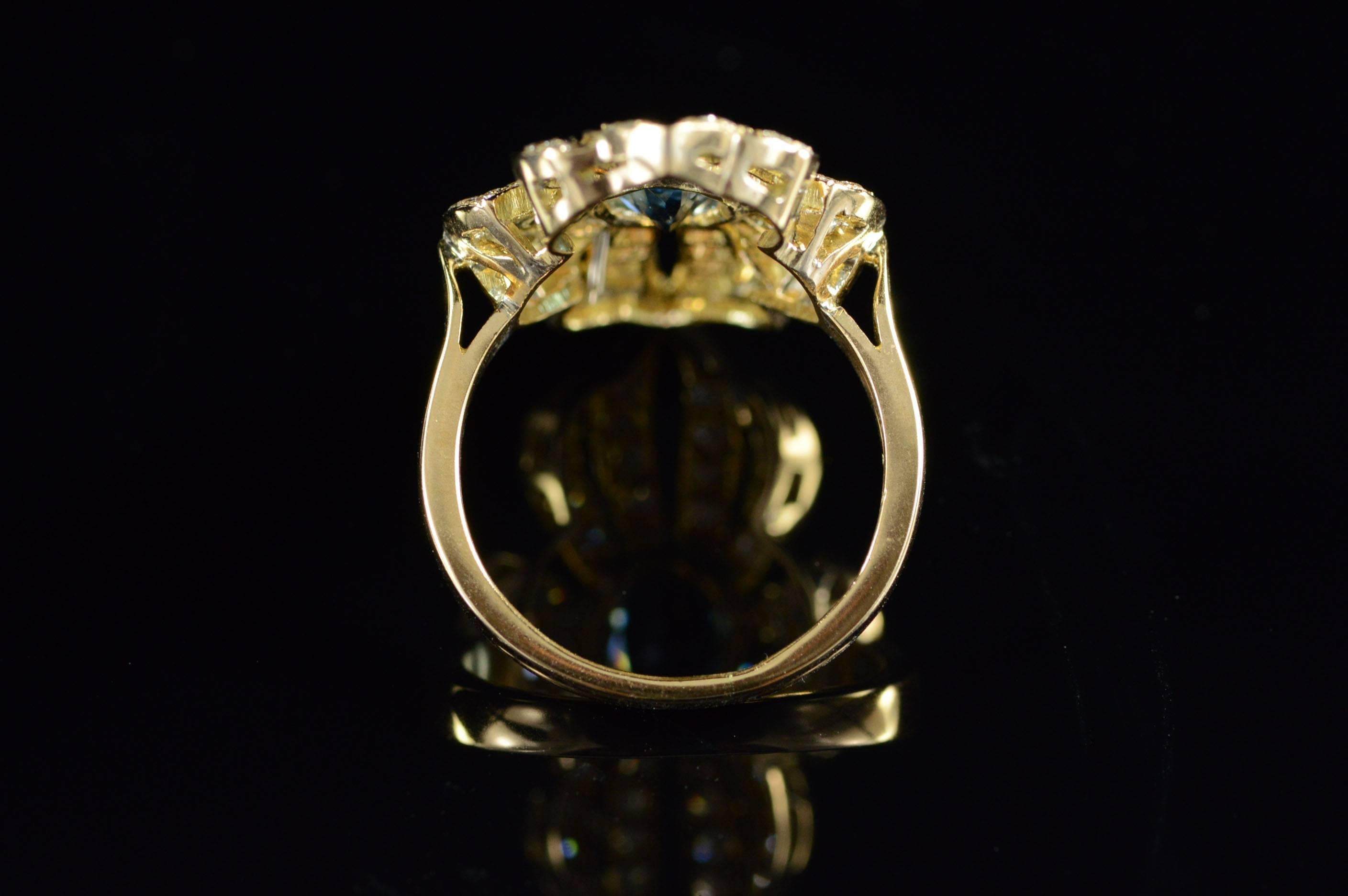 Aquamarine & Diamond 18K Gold Ribbon  Ring For Sale 3