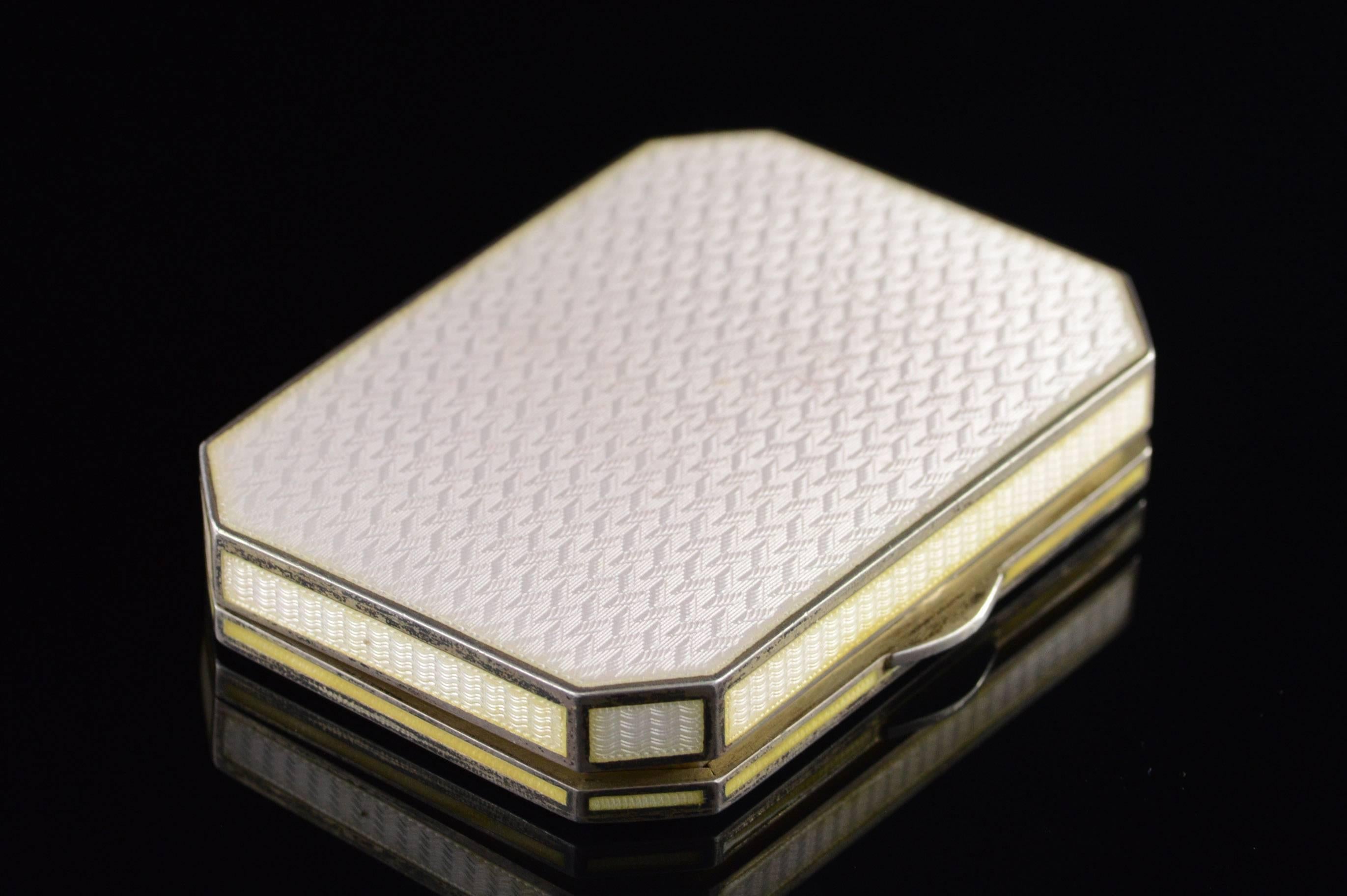 Edwardian Wavy Patterned Enamel Cigarette Sterling Silver Case In Excellent Condition In Frederick, MD