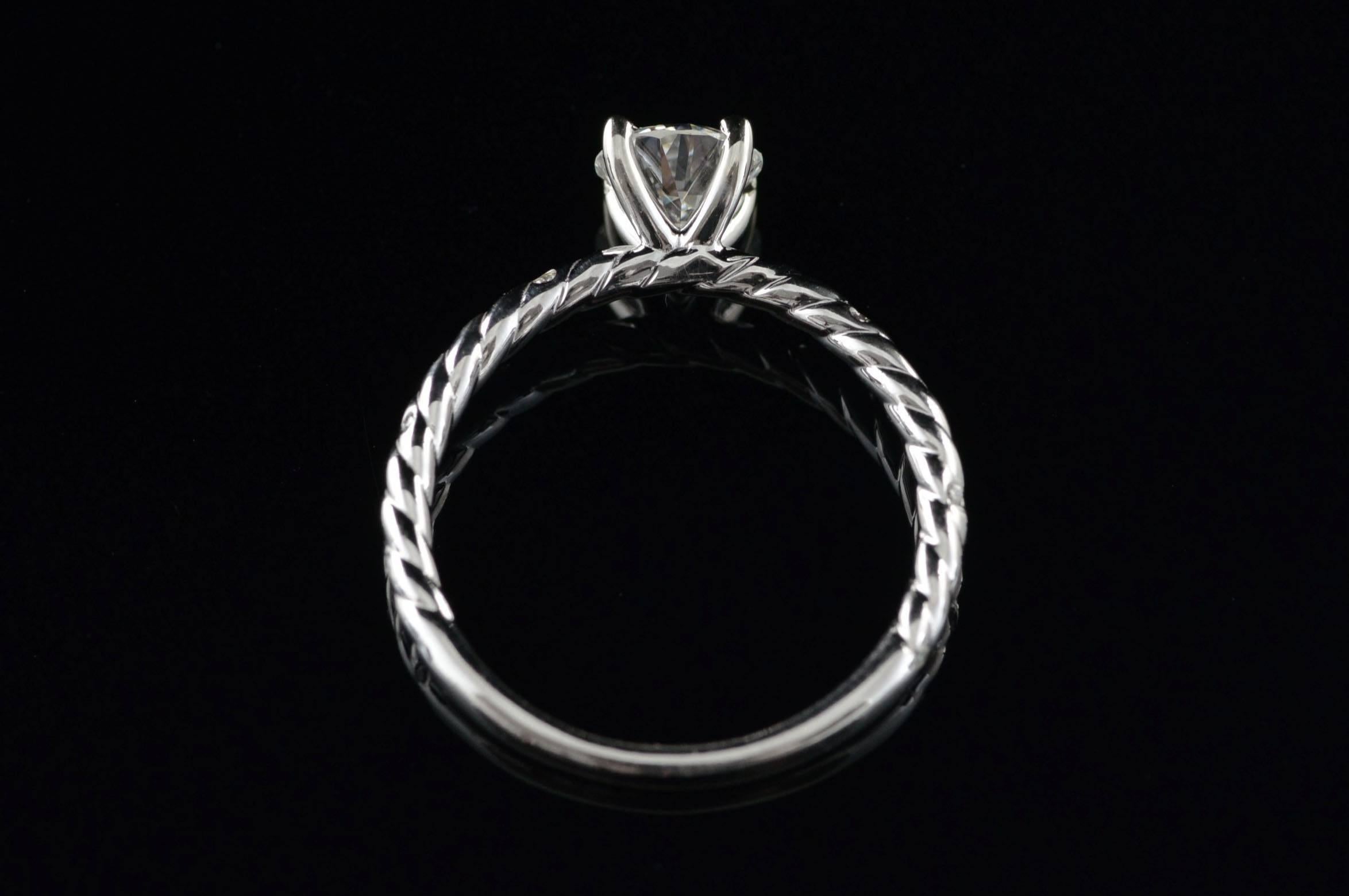 Women's 0.73 Carat Diamond Solitaire Engagement Ring