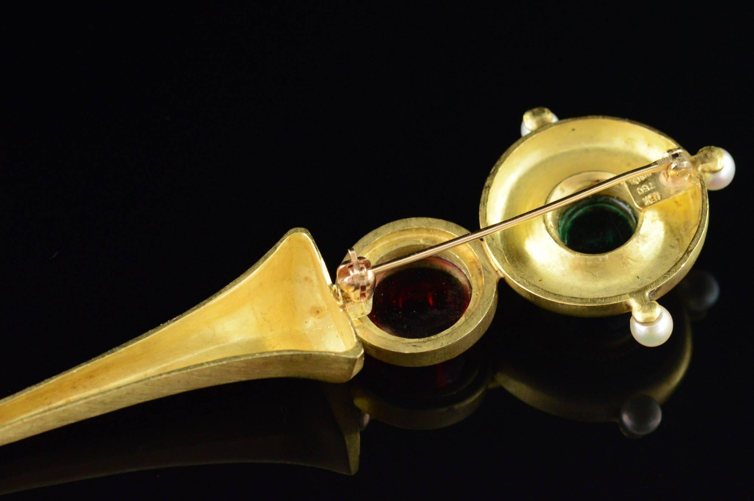 1970s Ming's 3.50 Carats Aquamarines 5.50 Carats Garnets Pearl Gold Brooch For Sale 2