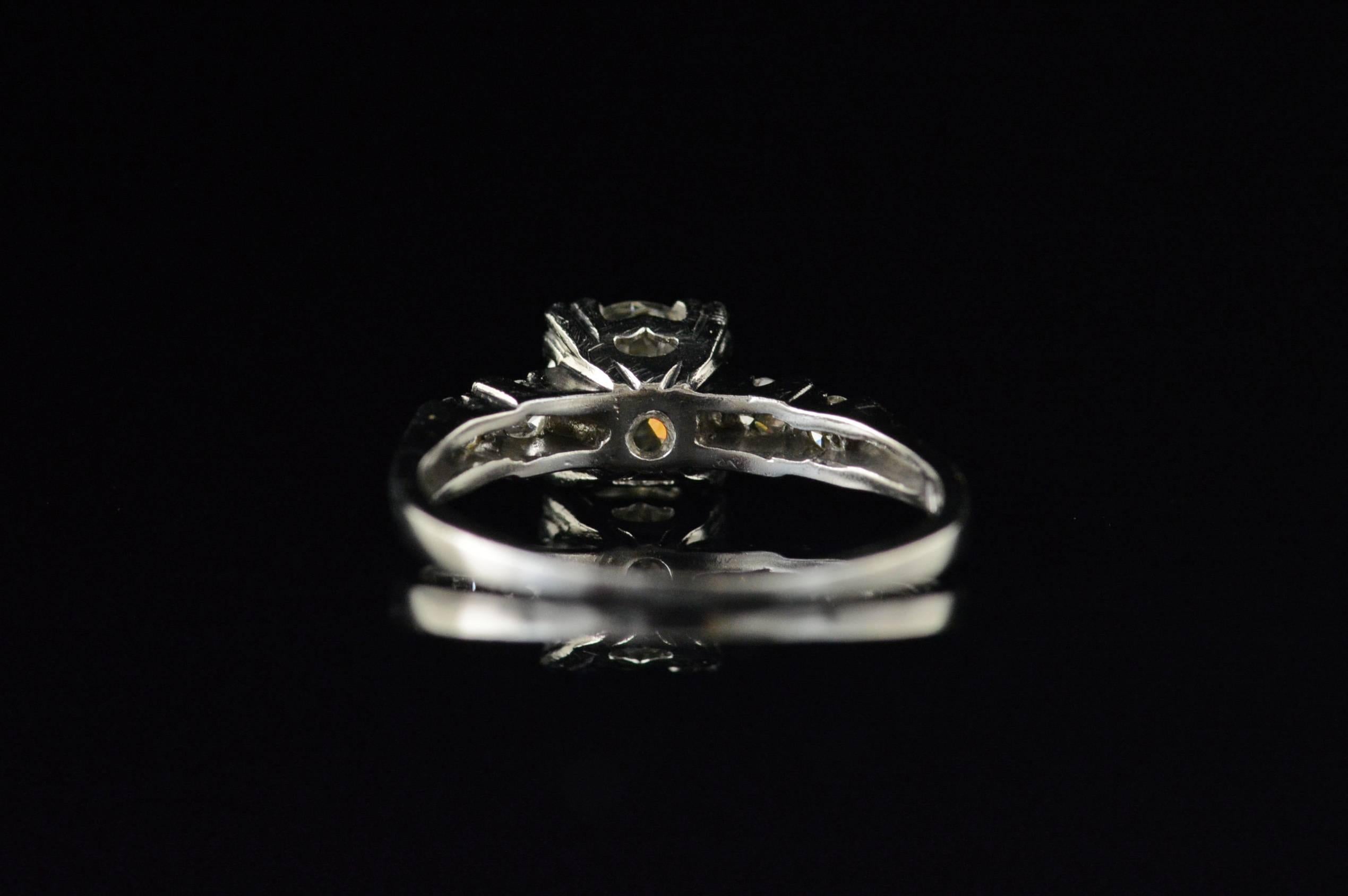 1940s 1.06 Carat Diamond Palladium Engagement Ring For Sale 2