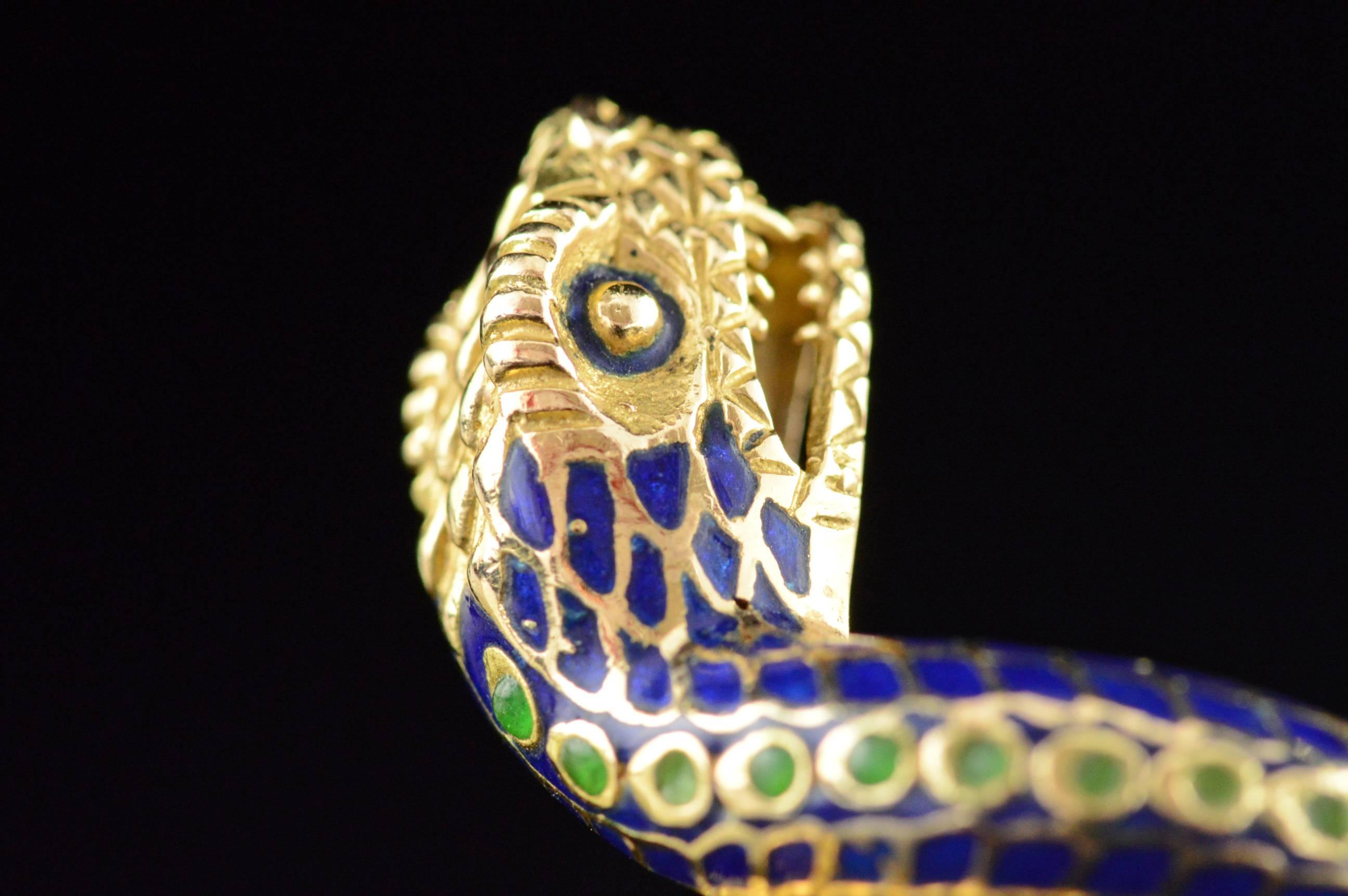 Detailed Blue and Green Enamel Gold Snake Ring In Excellent Condition In Frederick, MD