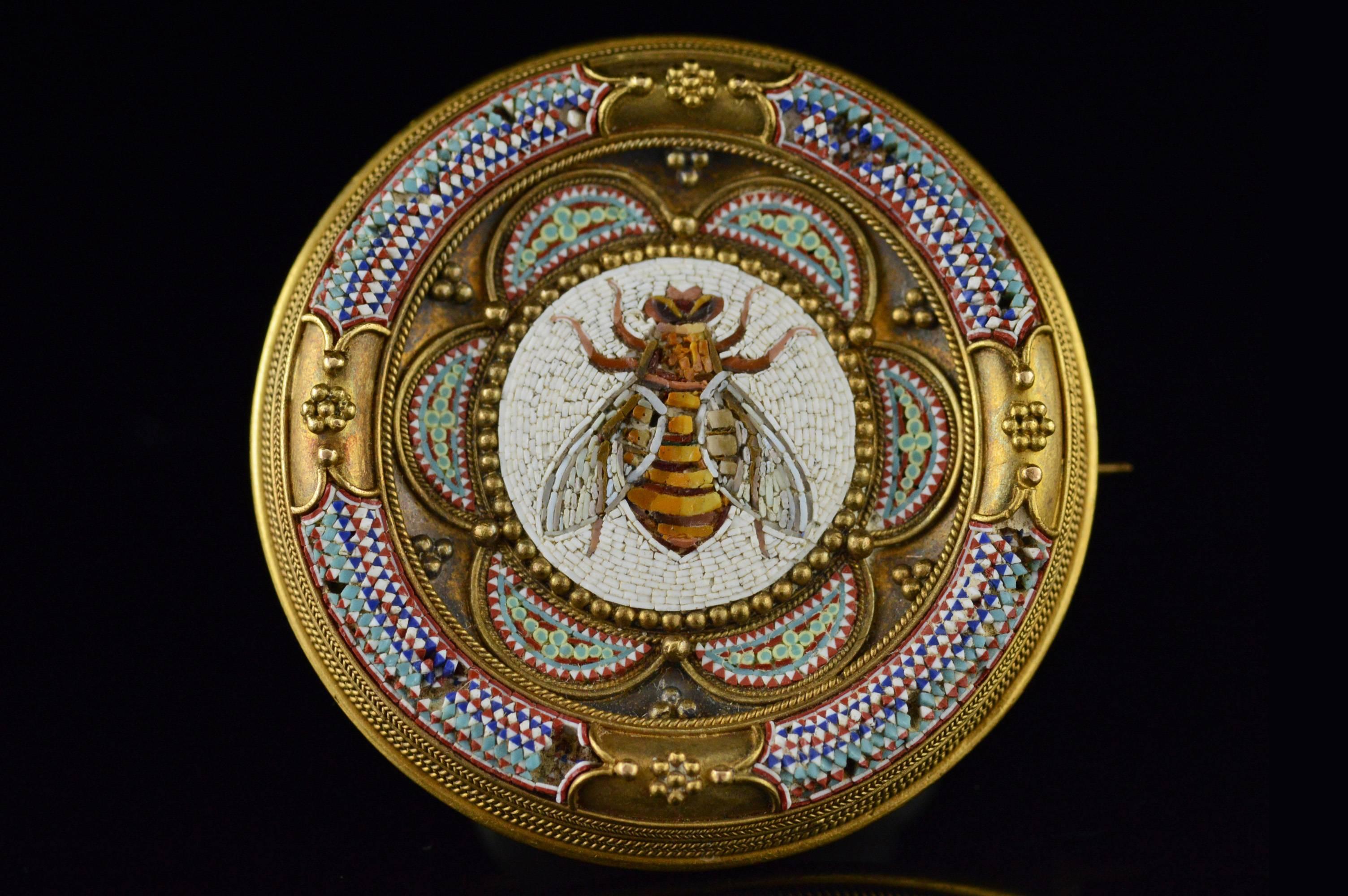 ·Item: 18K Victorian Micro Mosaic Bumblebee Pin/Brooch Yellow Gold

·Era: Victorian / 1870s

·Composition: 18k Gold Acid Tested

·Condition: Some of the micro mosaic has collapsed into the gold frame

·Weight: 17.5g