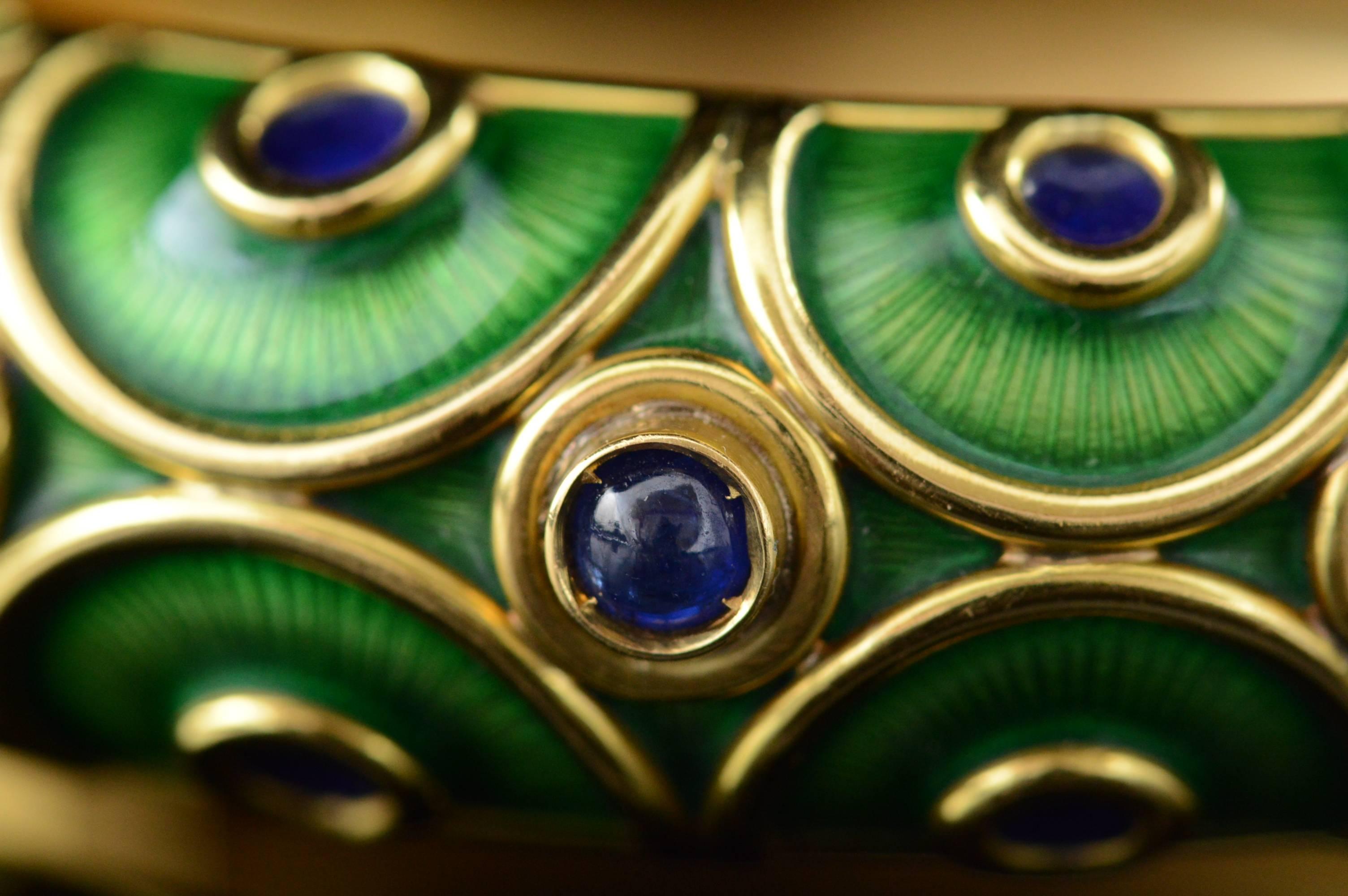 Green Enamel & Sapphire Gold Bangle Bracelet In Excellent Condition For Sale In Frederick, MD