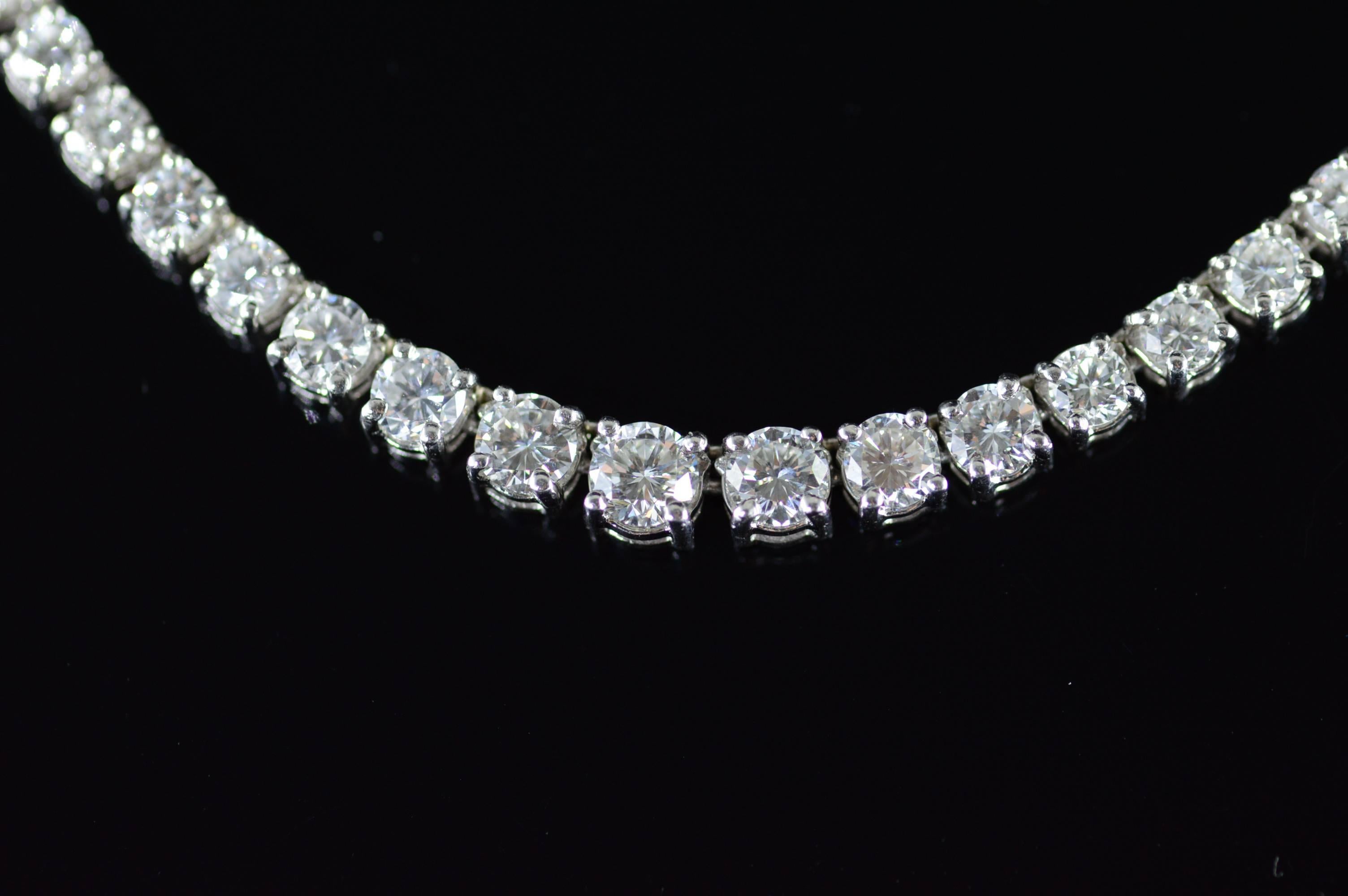 Women's or Men's 15 Carats Diamonds Platinum Necklace For Sale