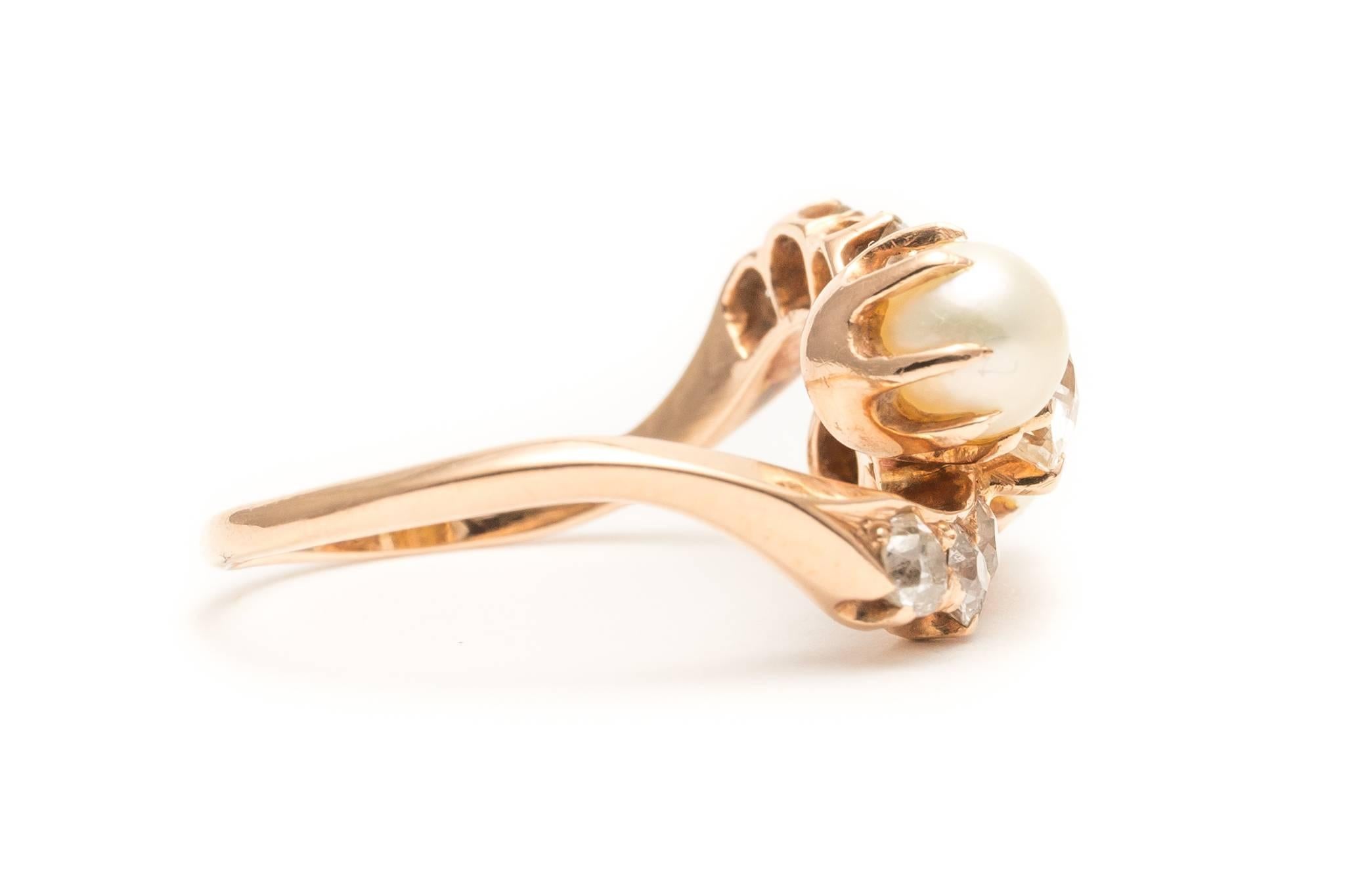 Women's Entrancing Edwardian 1.20 Carat Diamond and Pearl Ring in Yellow Gold