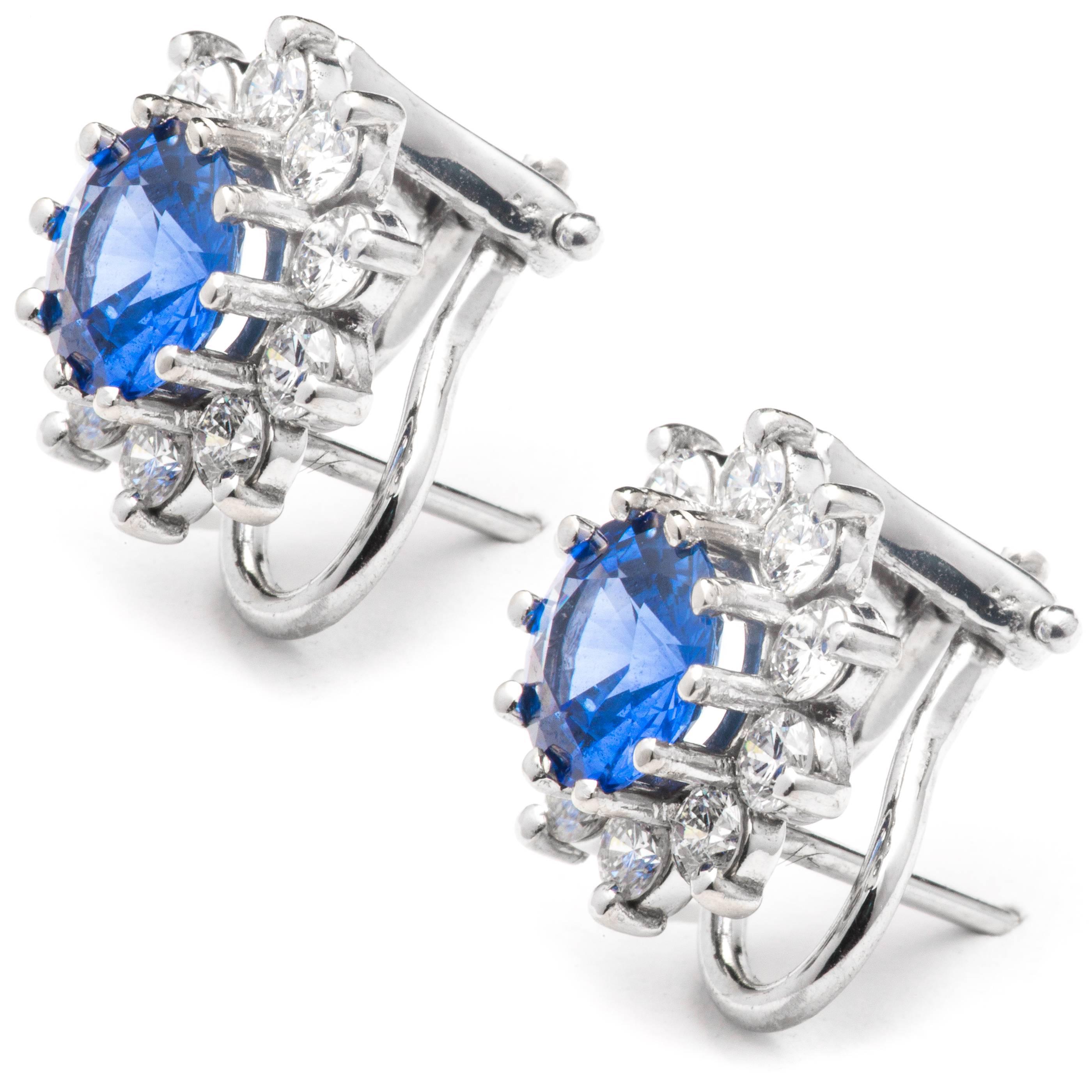 Fine Sapphire and Diamond Earrings In Excellent Condition For Sale In Boston, MA