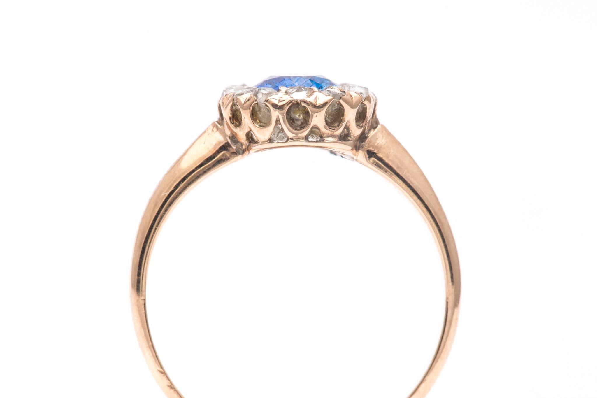 Victorian Sapphire and Rose Cut Diamond Ring in Yellow Gold For Sale 1