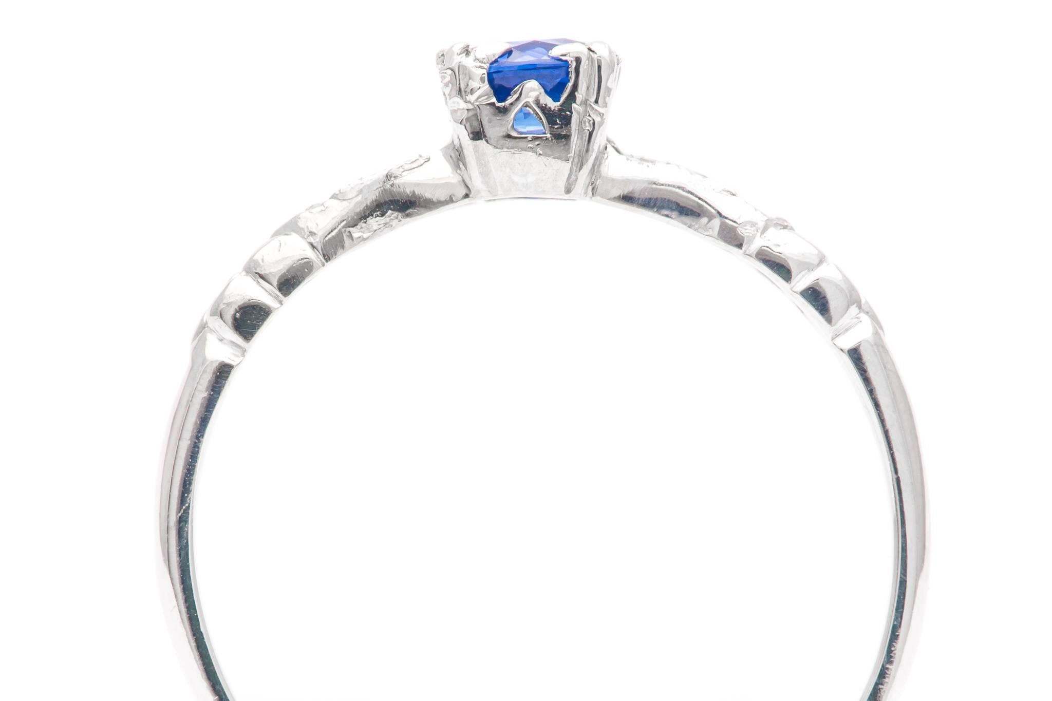 Art Deco Orange Blossom Sapphire and Diamond Ring in Platinum For Sale 1