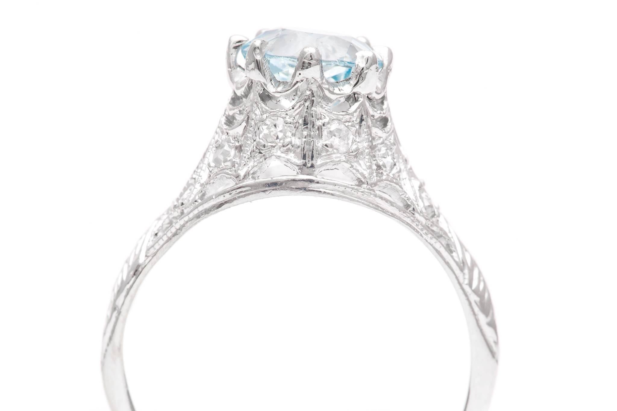 Art Deco Aquamarine and Diamond Filigree Ring in Platinum In Excellent Condition For Sale In Boston, MA
