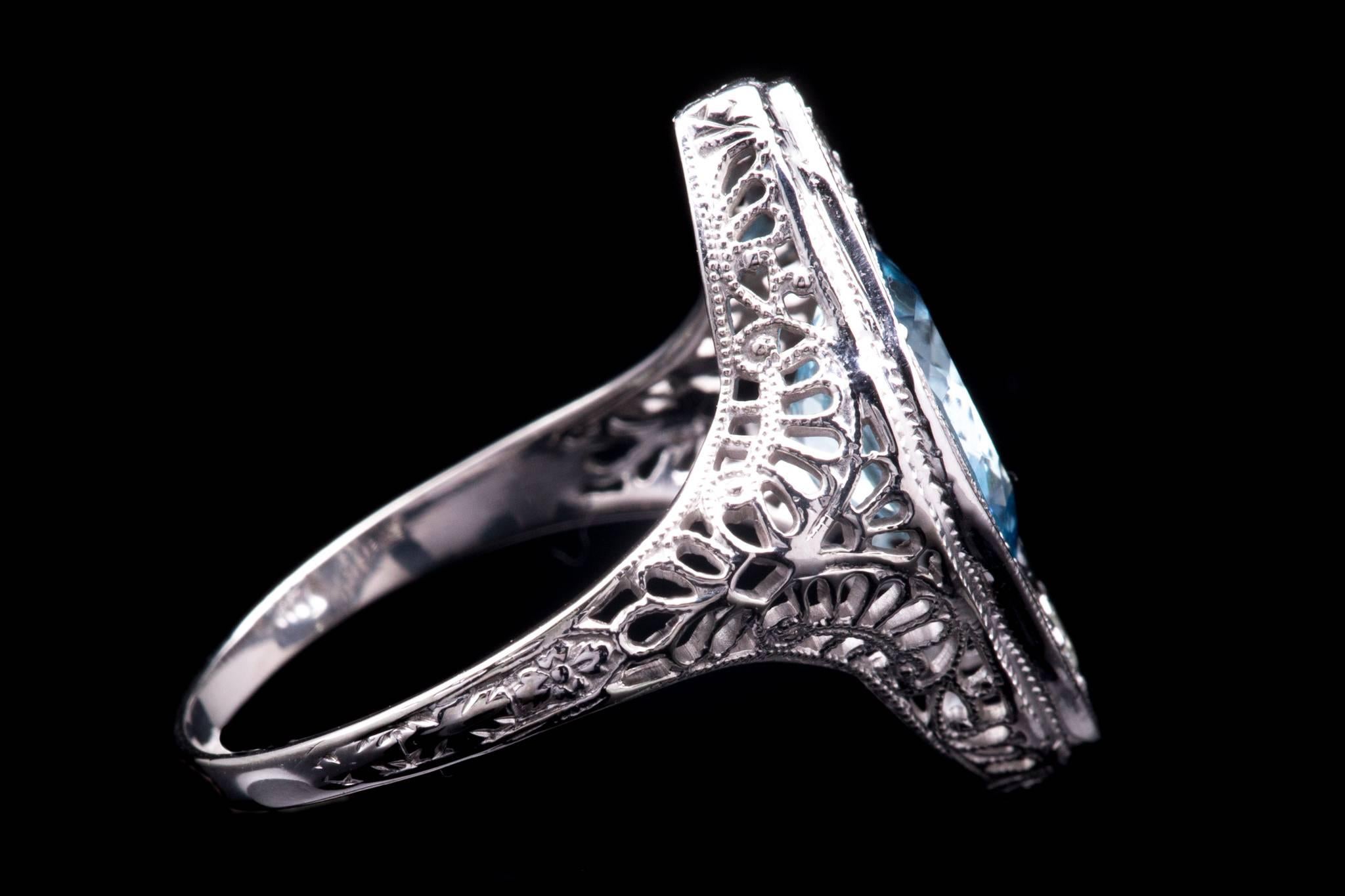 Art Deco Aquamarine and Diamond Filigree Ring in 18 Karat White Gold For Sale 1